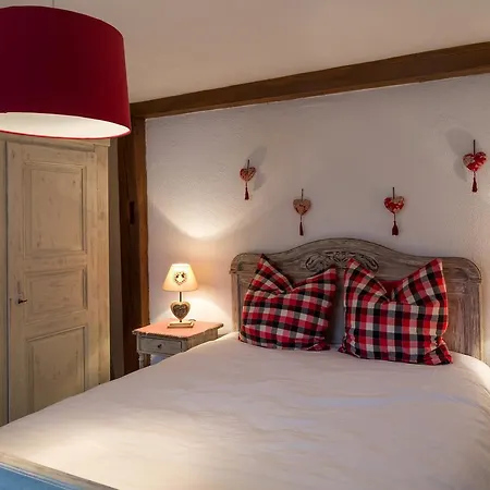 Semesterbostad De Charme Chez Christine *